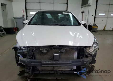 2019 Hyundai Sonata Limited z USA, uszkodzony, nr VIN 5NPE34AF8KH795229